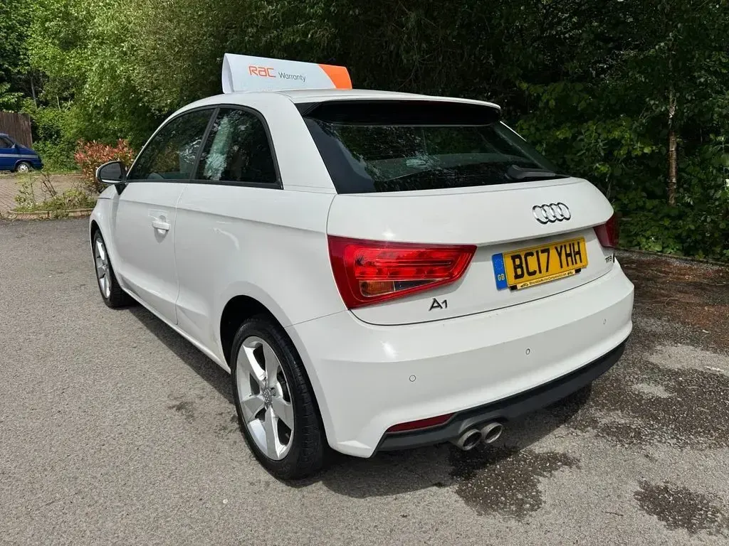 Used Audi A1 Sport 125 HP (91 kW) 2017 White Hatchback