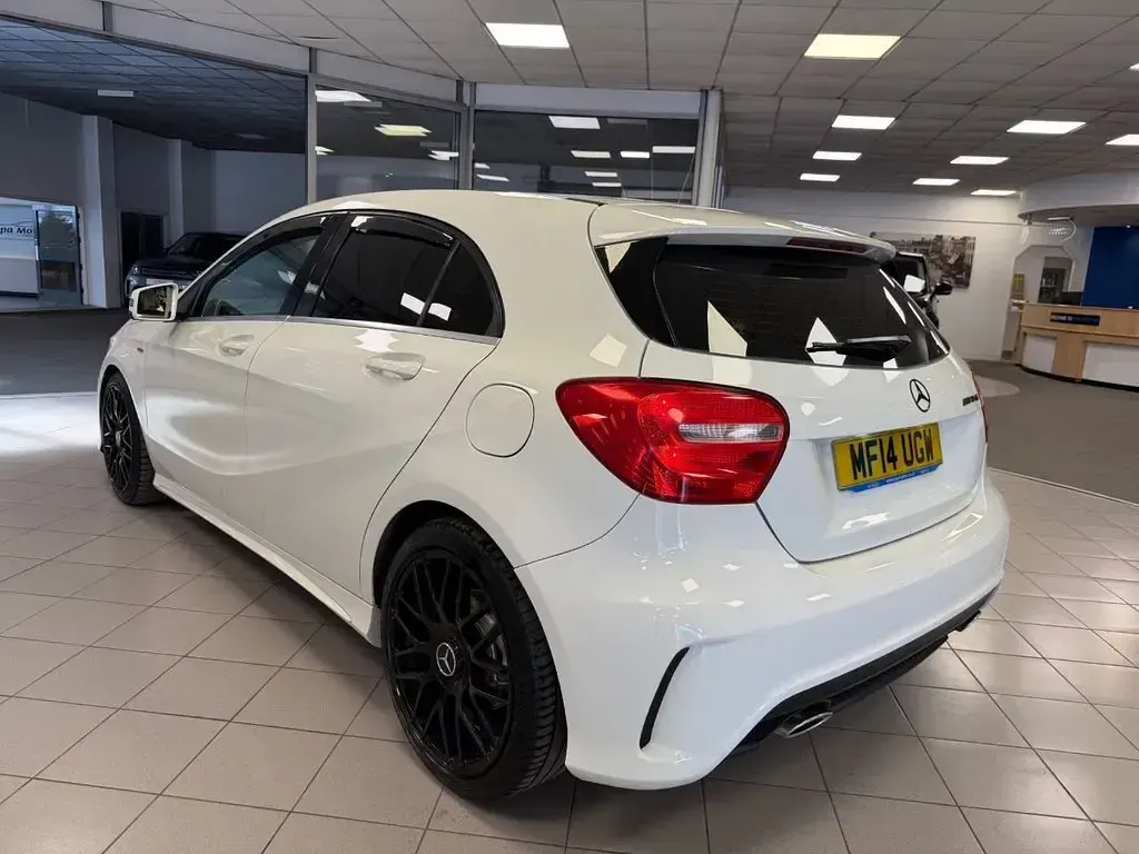 Used Mercedes A200 AMG 136 HP (100 kW) 2014 White Hatchback