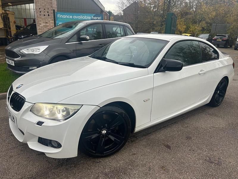 White Used 2010 BMW 330 M Sport Coupe | £2,990 (Fair price) - Image 1/4