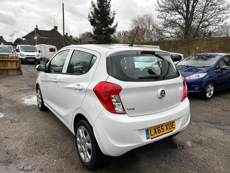 Used Vauxhall Viva 75 HP (55 kW) 2015 White Hatchback