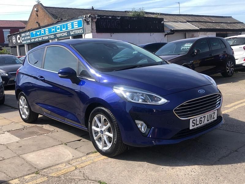 Used Ford Fiesta Zetec 2017 Blue Hatchback