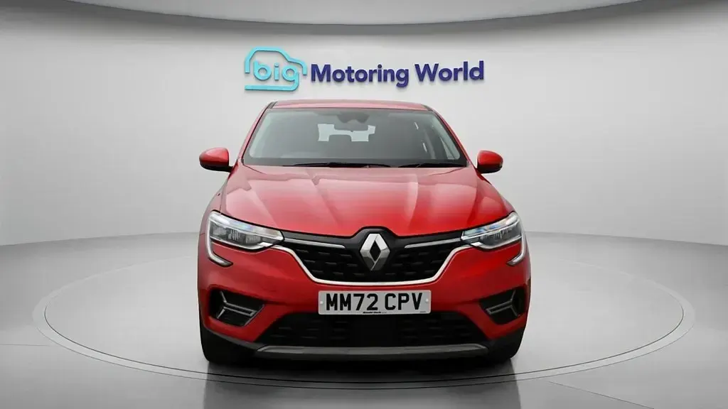 Begagnad Renault Arkana Evolution 145 HK (106 kW) 2023 Röd SUV