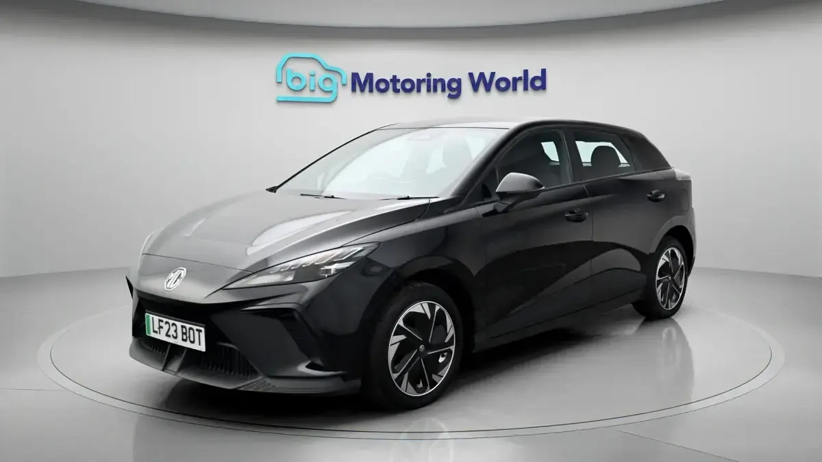 Used MG MG4 EV SE 319 kW (435 HP) 2023 Black Hatchback