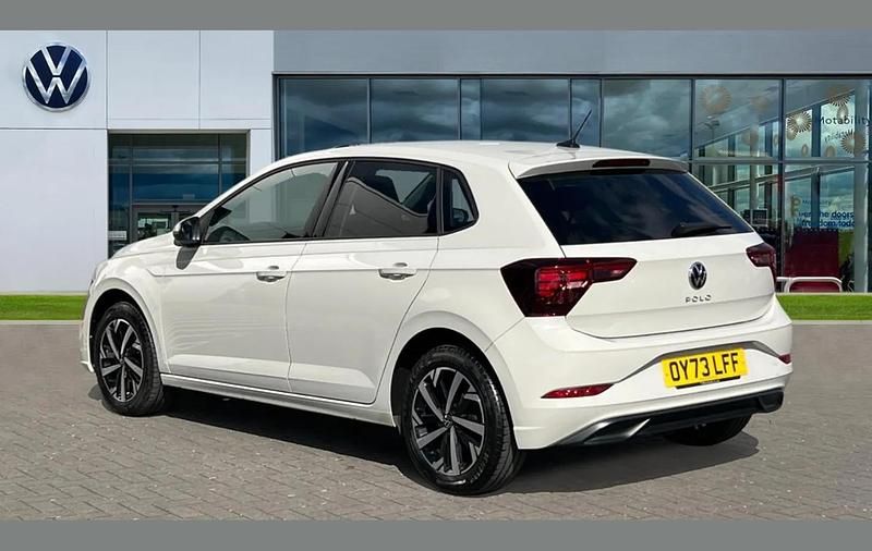 Used VW Polo Life 95 HP (69 kW) 2023 Ascot grey Hatchback