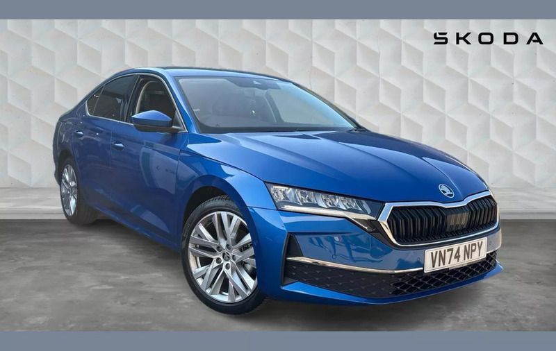 Blue Used 2025 Skoda Octavia SE L Hatchback | £29,500 - Image 1/4