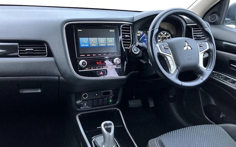 Used Mitsubishi Outlander P-HEV 224 HP (164 kW) 2020 Silver Estate