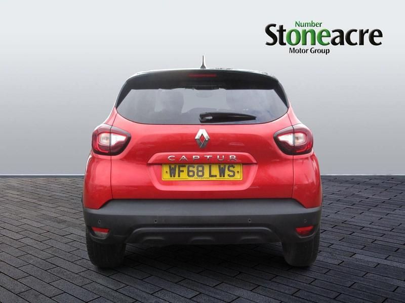 Used Renault Captur Iconic 88 HP (64 kW) 2018 Other SUV