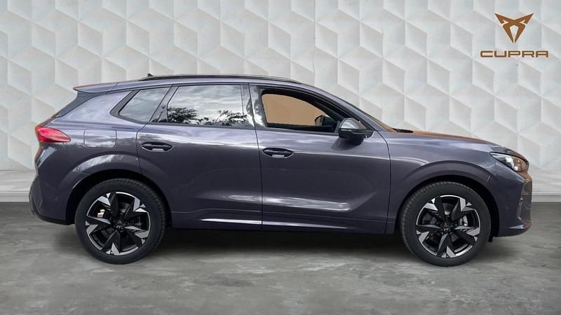 Used Cupra Terramar 200 HP (147 kW) 2025 Mauve/purple SUV