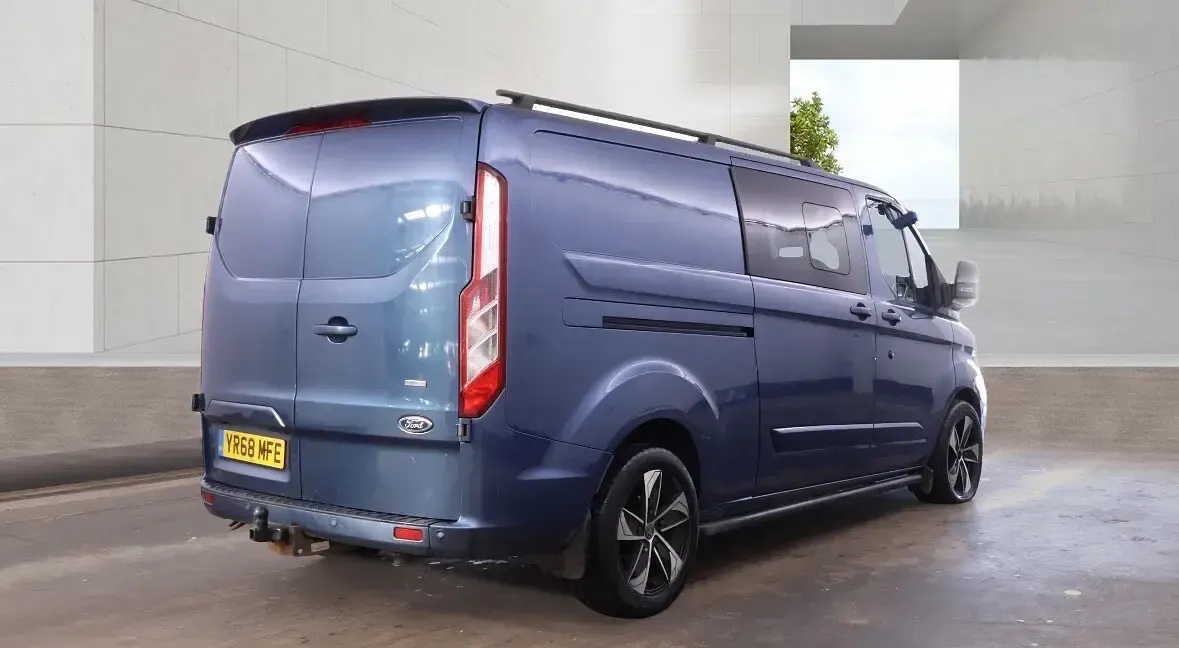 Used Ford Transit Custom Limited 130 HP (95 kW) 2018 Blue Van