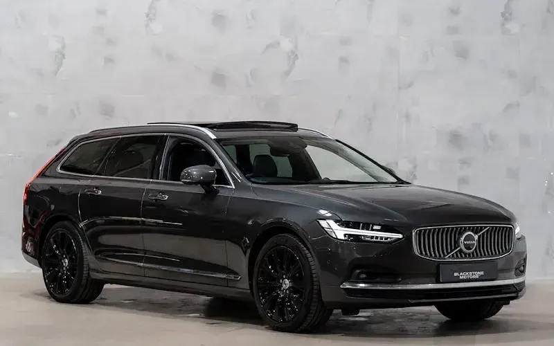 Used Volvo V90 Inscription 235 HP (172 kW) 2021 Estate