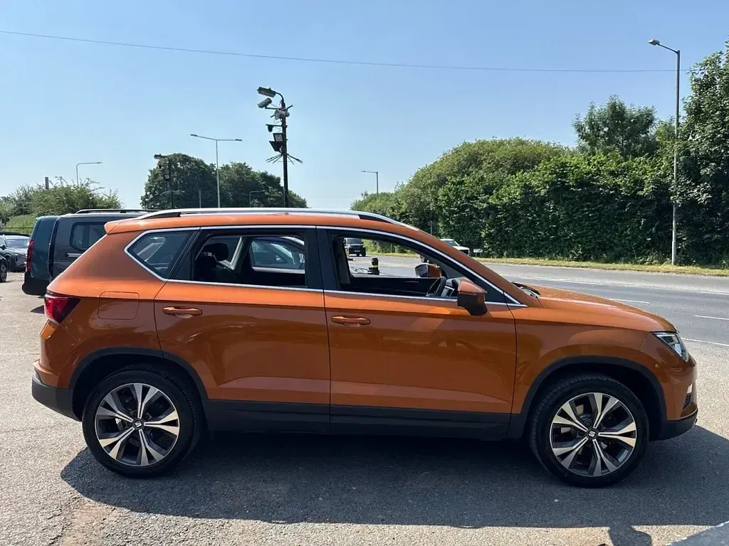 Used Seat Ateca Ecomotive 115 HP (84 kW) 2018 Orange SUV