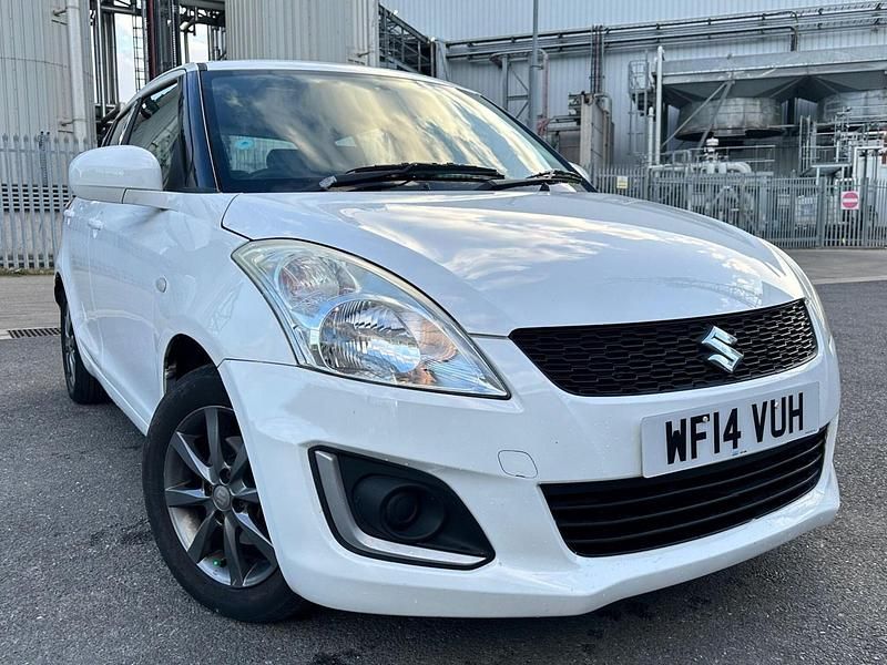 White Used 2014 Suzuki Swift Hatchback | £2,995 (Good price) - Image 1/4