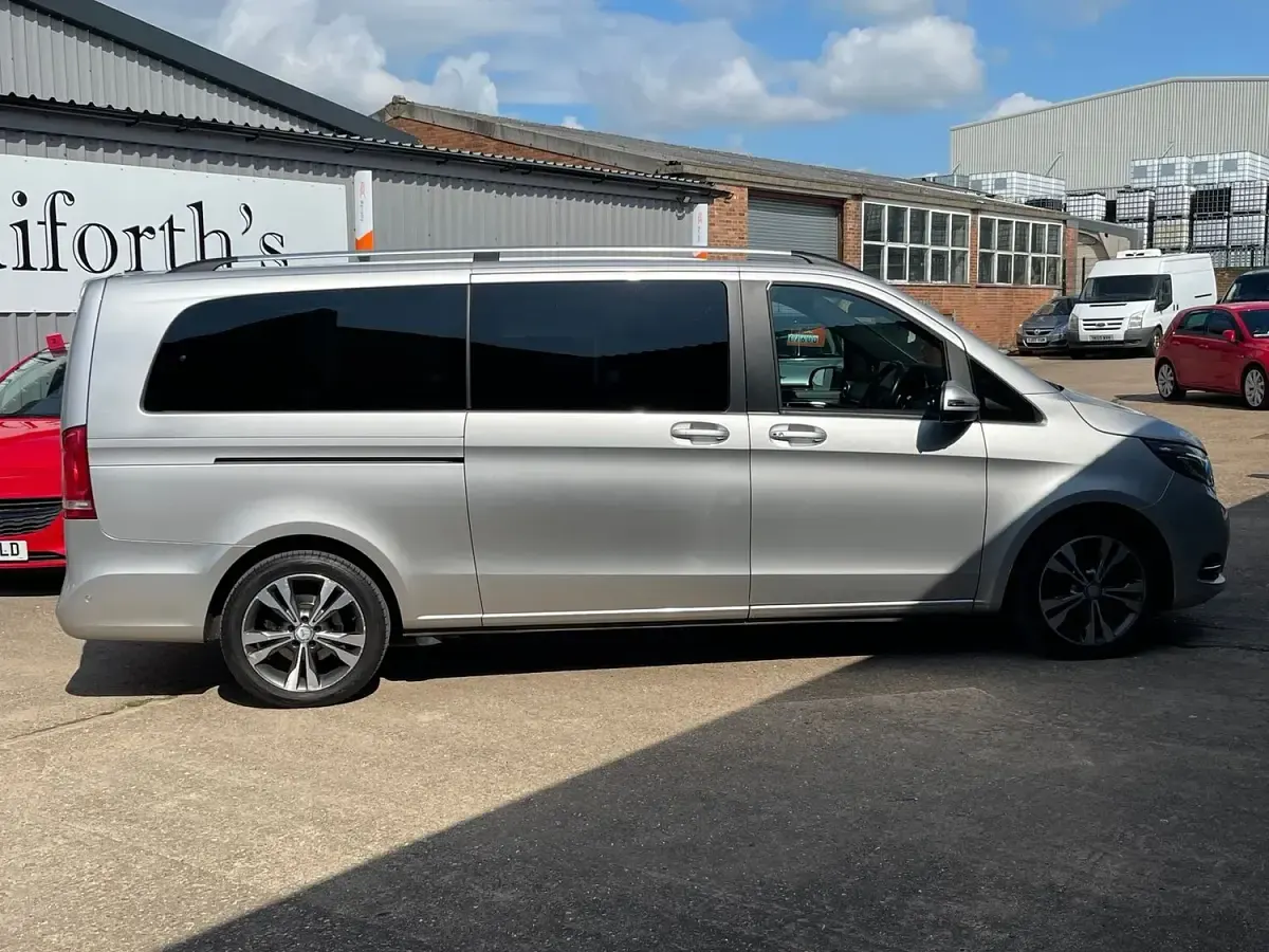 Used Mercedes V250 190 HP (139 kW) 2016 Silver MPV