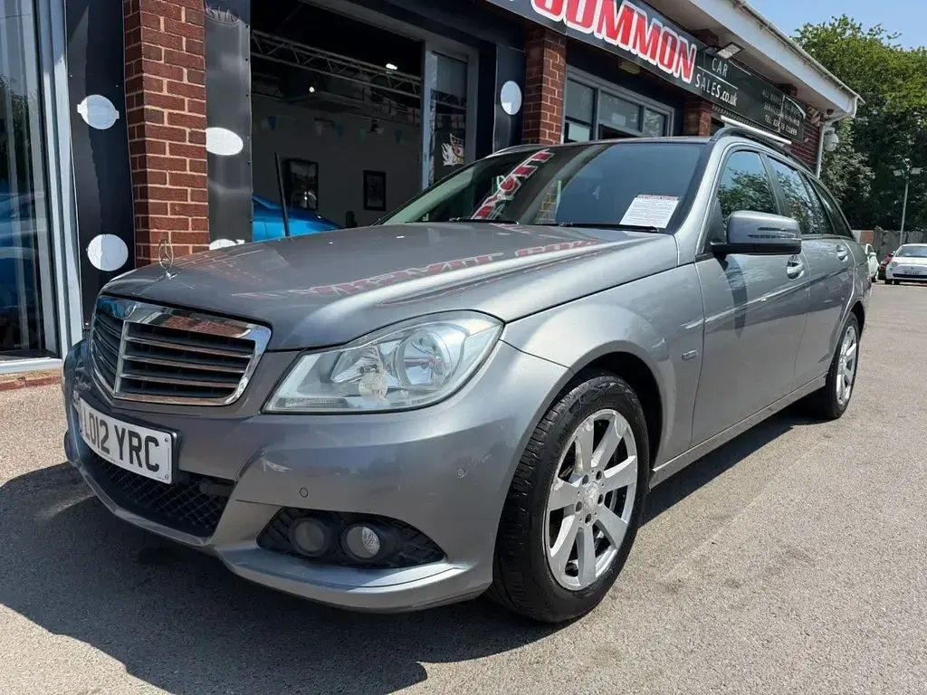 Used Mercedes C220 SE 167 HP (122 kW) 2012 Silver Estate