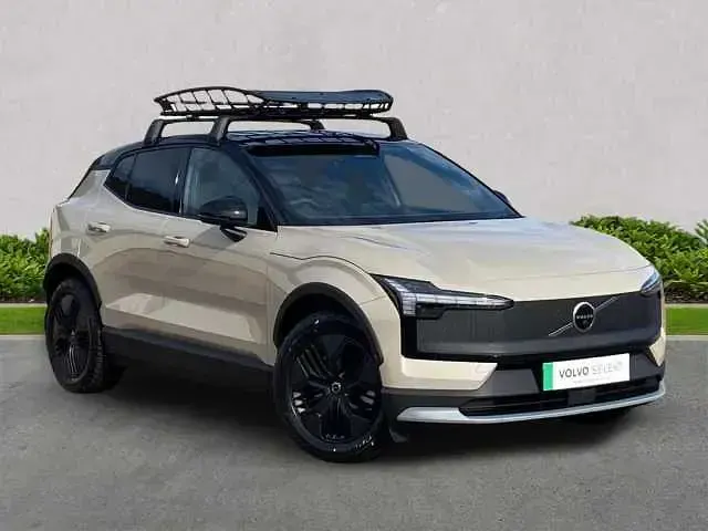 Usado Volvo EX30 CC Performance 310 kW (422 HP) 2025 SUV