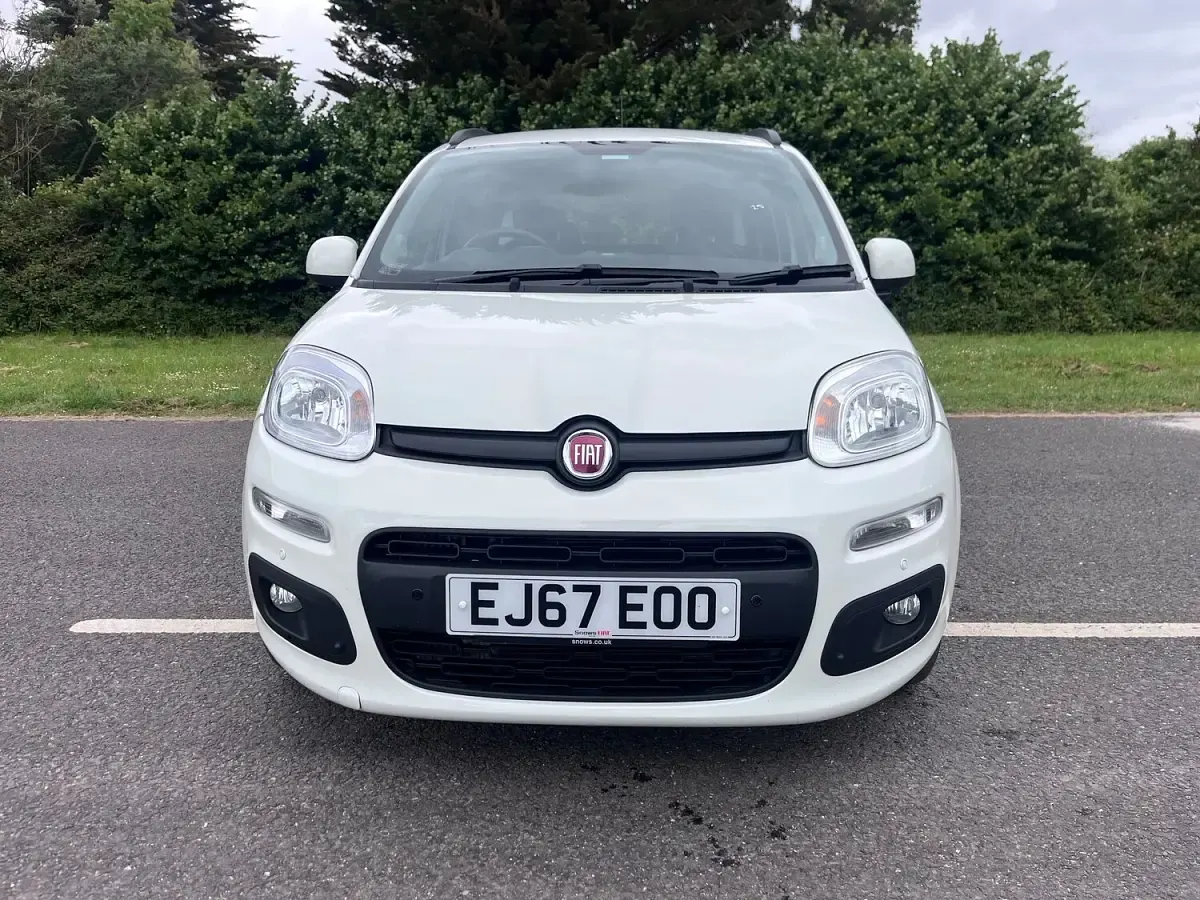 Used Fiat Panda Lounge 85 HP (62 kW) 2017 White Hatchback