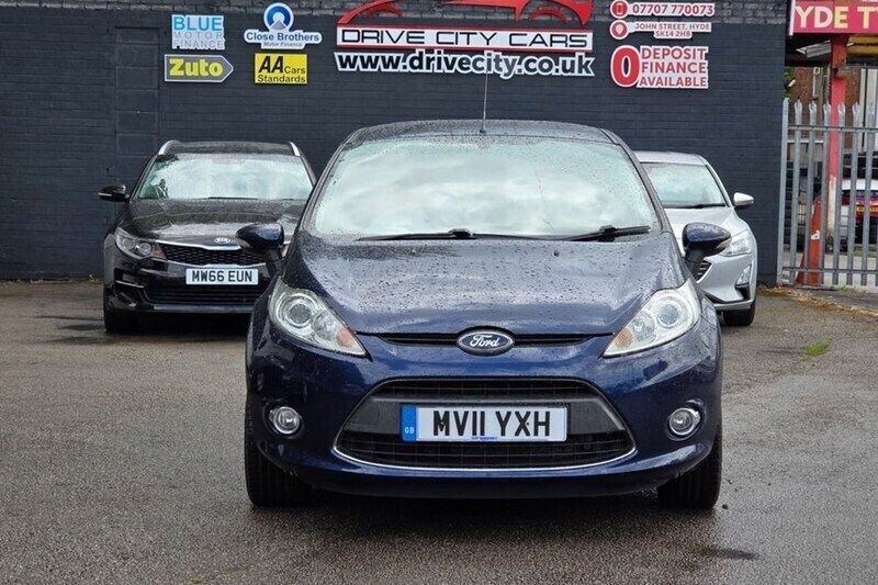 Blue Used 2011 Ford Fiesta Zetec Hatchback | £2,195 (Fair price) - Image 1/1