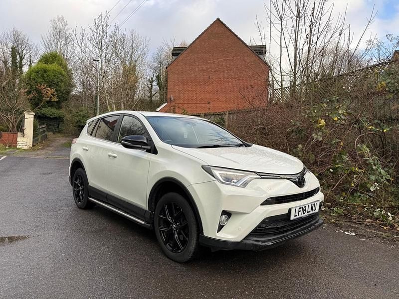Used Toyota RAV4 2018 White Estate