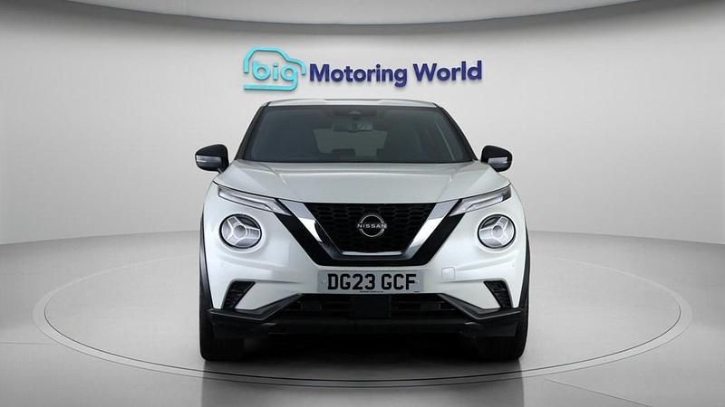 Used Nissan Juke N-Connecta 114 HP (83 kW) 2023 White SUV