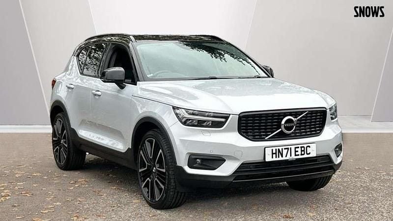 Silver Used 2022 Volvo XC40 R-Design Pro SUV | £22,190 (Fair price) - Image 1/4
