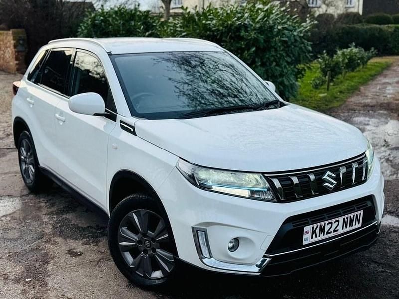 Used Suzuki Vitara SZ-T 129 HP (94 kW) 2022 White SUV