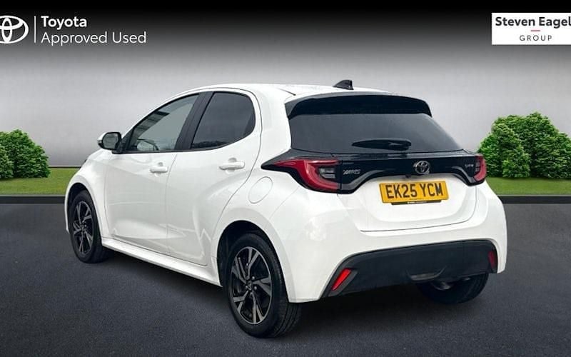 Used Toyota Yaris Hybrid Design 116 HP (85 kW) 2025 Hatchback