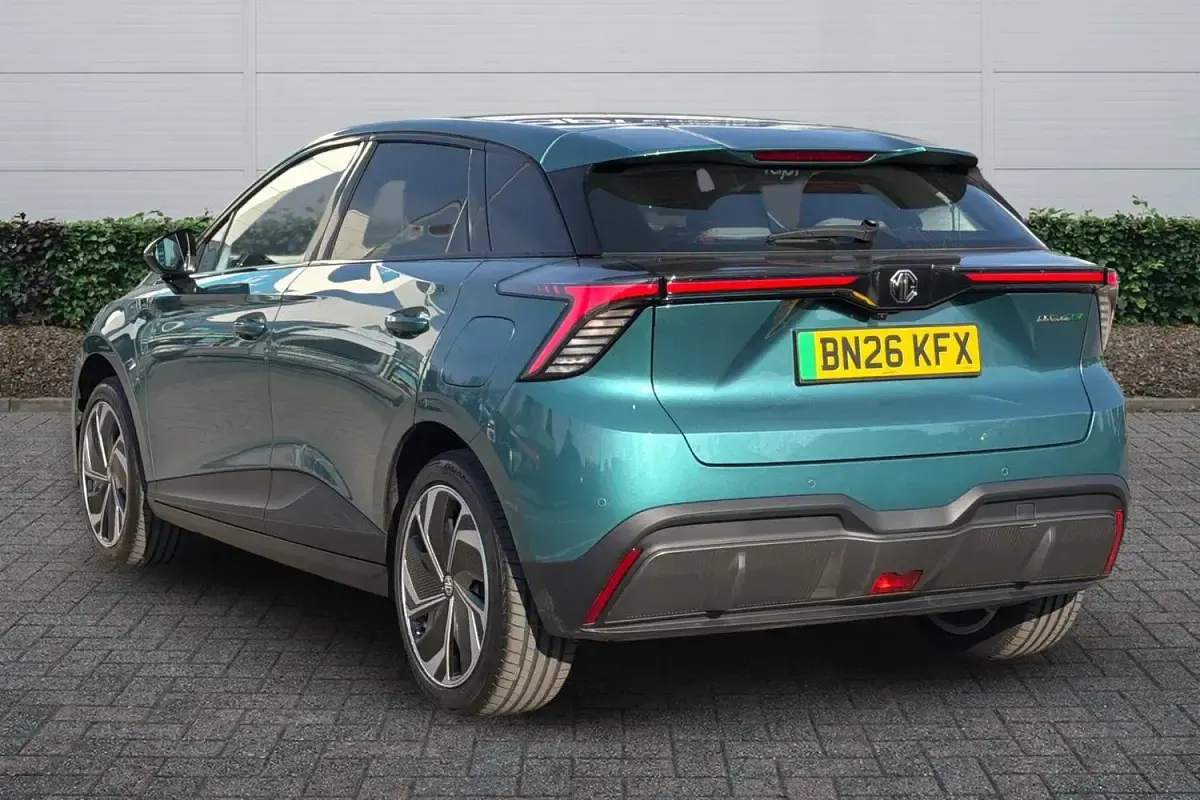 New MG MG4 EV 169 kW (231 HP) 2026 Metallic  ealing green Hatchback