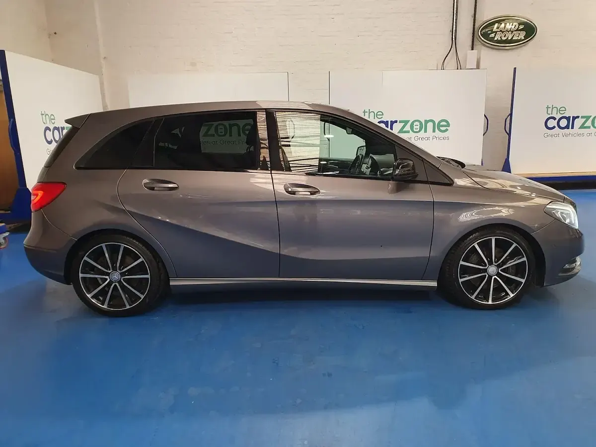 Used Mercedes B220 2014 Grey Hatchback