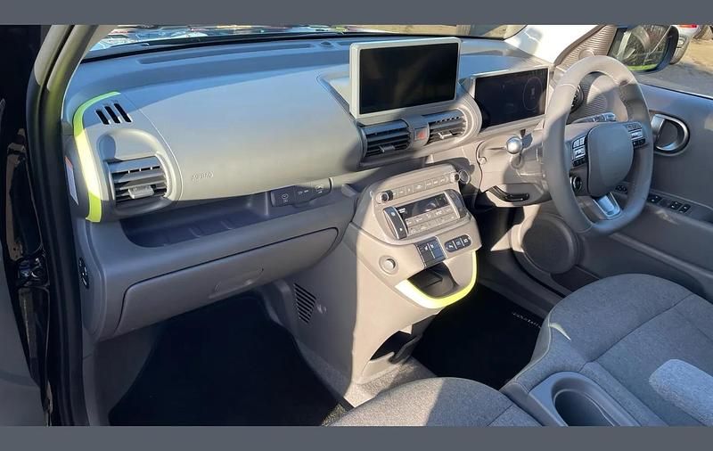 Used Hyundai Inster 83 kW (113 HP) 2025 Black Hatchback