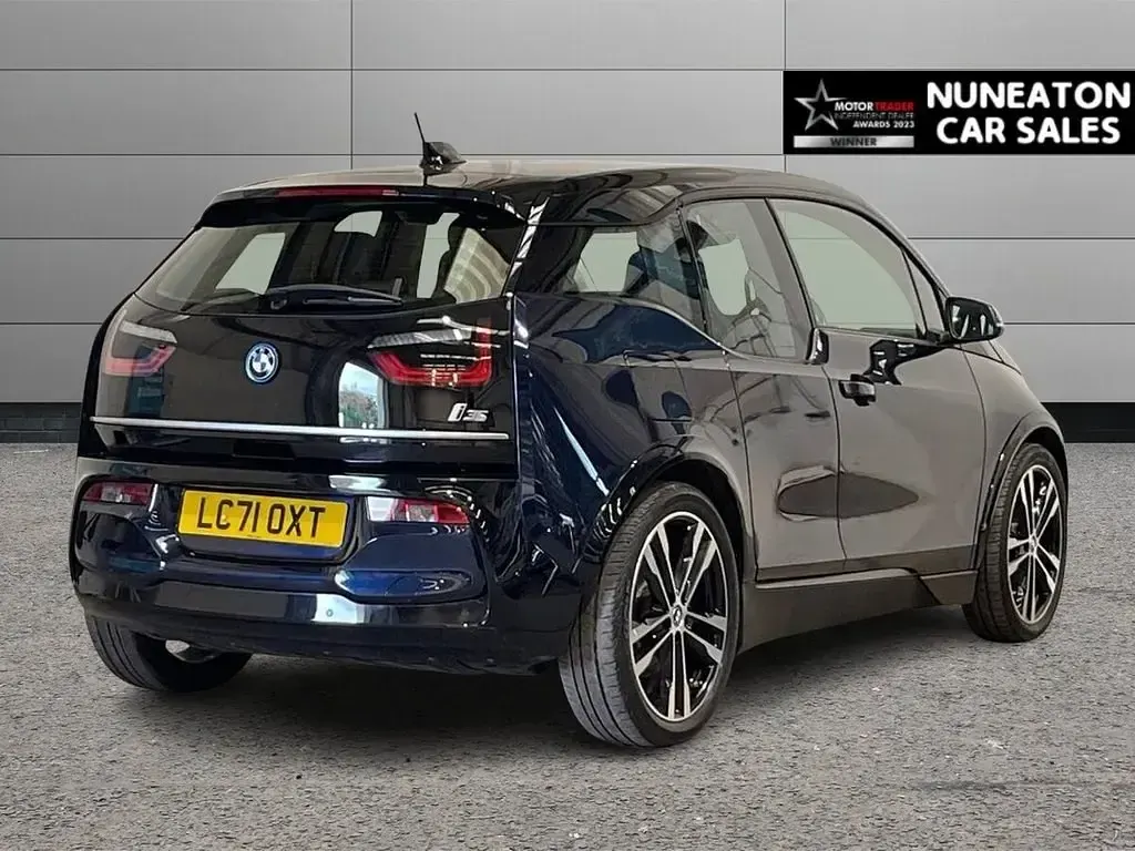 Second-hand BMW i3 Comfort Edition 135 kW (184 CP) 2021 Albastru Hatchback