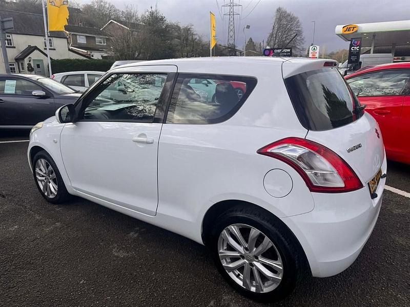 Used Suzuki Swift SZ3 94 HP (69 kW) 2013 White Hatchback