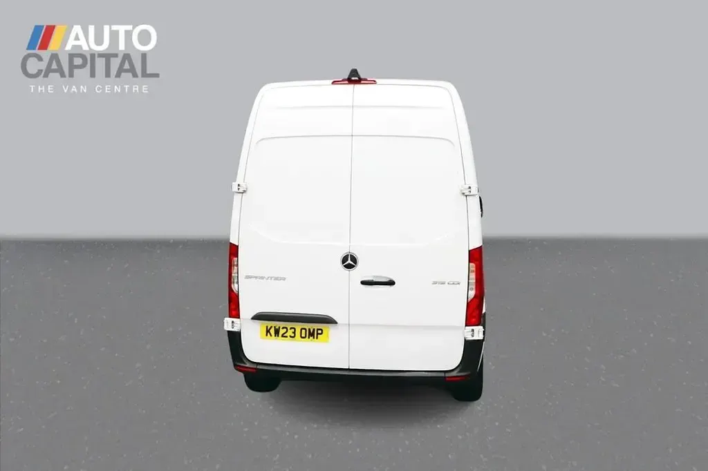 Used Mercedes Sprinter Premium 150 HP (110 kW) 2023 White Van