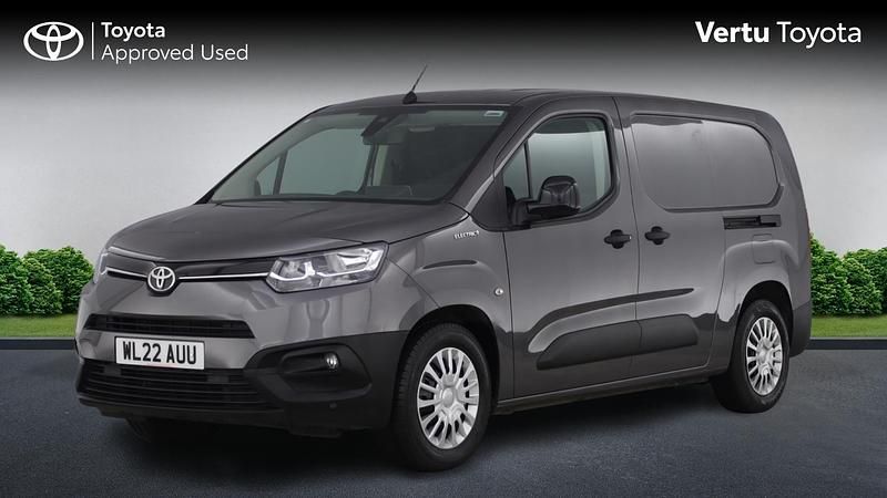 Used Toyota Proace City City 100 kW (136 HP) 2022 MPV