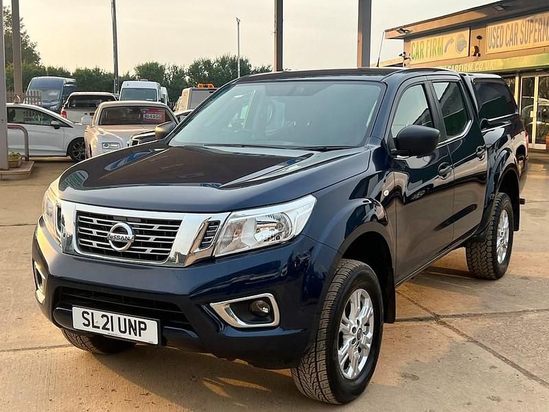 Blue Used 2021 Nissan Navara Acenta Pickup | £12,450 (Fair price) - Image 1/4