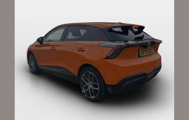 Used MG MG4 EV Trophy 150 kW (204 HP) 2025 Orange Hatchback