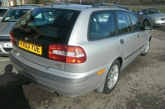 Used Volvo V40 122 HP (89 kW) 2003 Estate