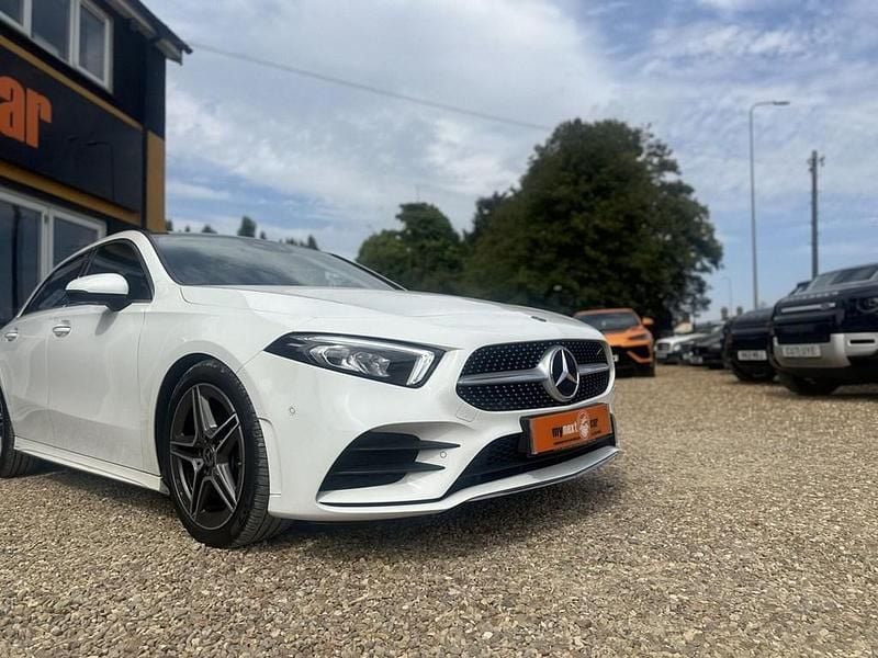 Used Mercedes A250 AMG Line Premium 224 HP (164 kW) 2019 White Hatchback