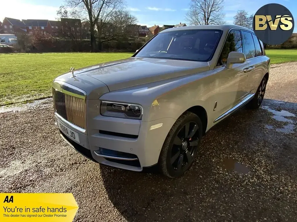 Used Rolls Royce Cullinan 563 HP (414 kW) 2022 Grey SUV