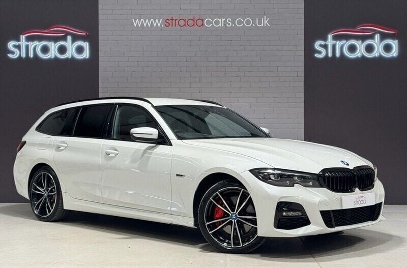 White Used 2022 BMW 330e M Sport Estate | £24,997 (Fair price) - Image 1/4
