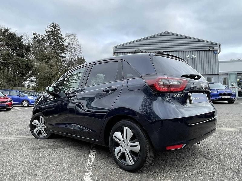 Used Honda Jazz Hybrid 109 HP (80 kW) 2022 Midnight blue beam Hatchback
