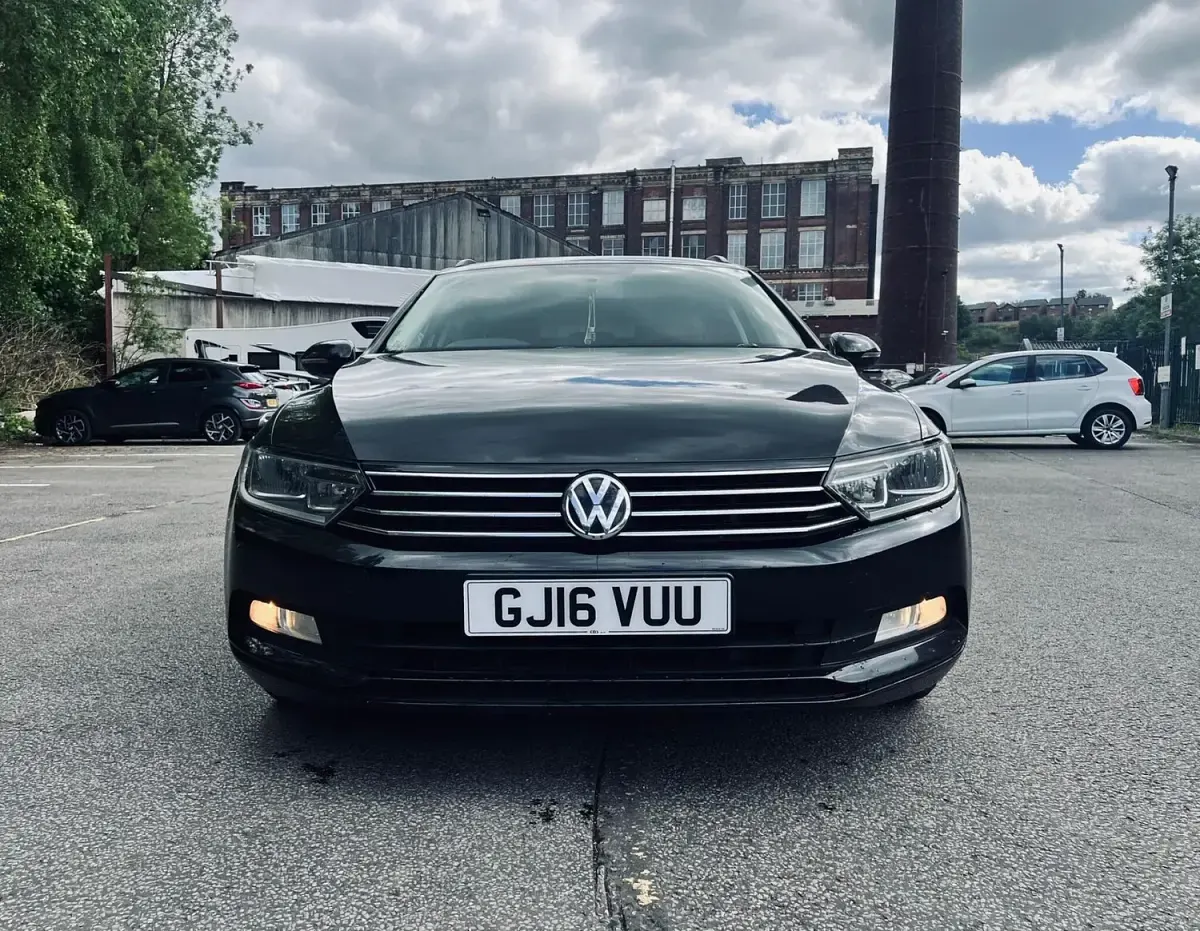 Used VW Passat S 190 HP (139 kW) 2016 Black Estate