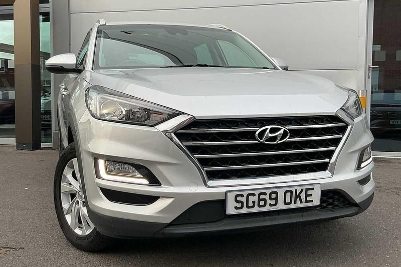 Silver Used 2019 Hyundai Tucson SE SUV | £11,990 (Fair price) - Image 1/4