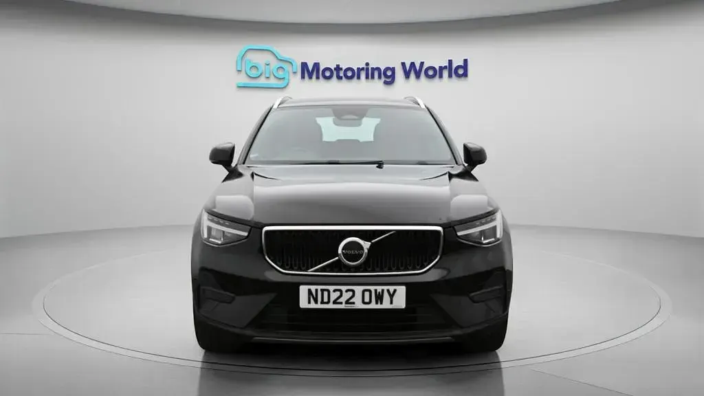 Used Volvo XC40 Core 163 HP (119 kW) 2022 Black SUV