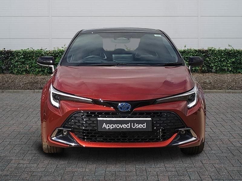 New Toyota Corolla 2026 Metal oxide bitone Hatchback