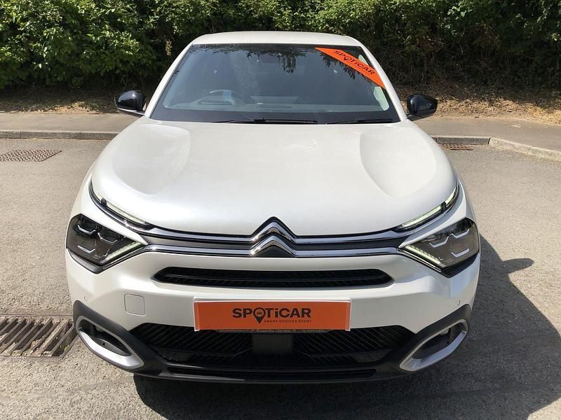 White Used 2024 Citroën C4 PureTech SUV | £17,495 (Good price) - Image 1/4