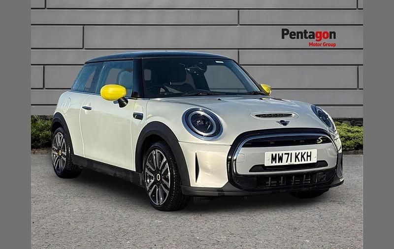 Silver Used 2021 Mini Cooper S Level 2 Hatchback | £13,950 (Good price) - Image 1/4