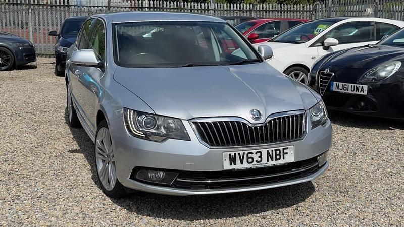 Silver Used 2013 Skoda Superb Elegance Hatchback | £6,950 (A bit pricey) - Image 1/4