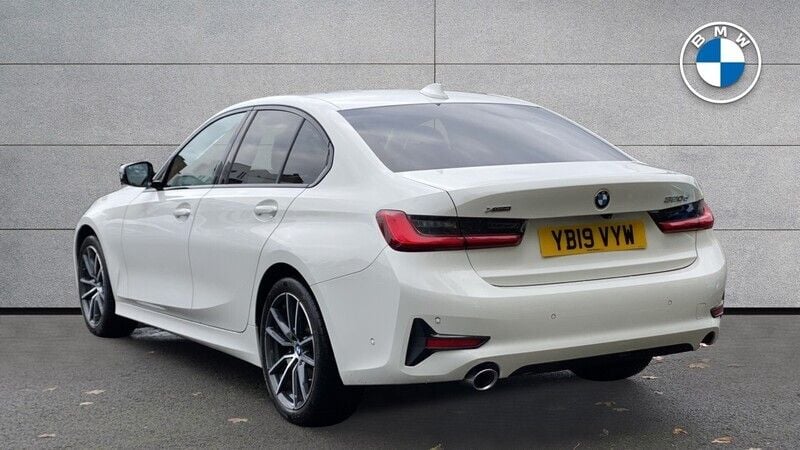 Used BMW 320 Sport Line 187 HP (137 kW) 2019 White Sedan