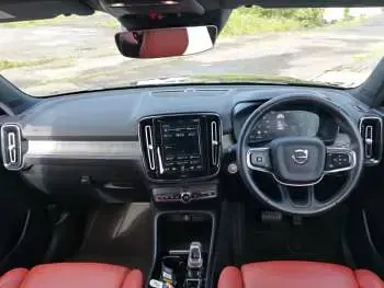 Used Volvo XC40 Inscription 163 HP (119 kW) 2021 Black SUV