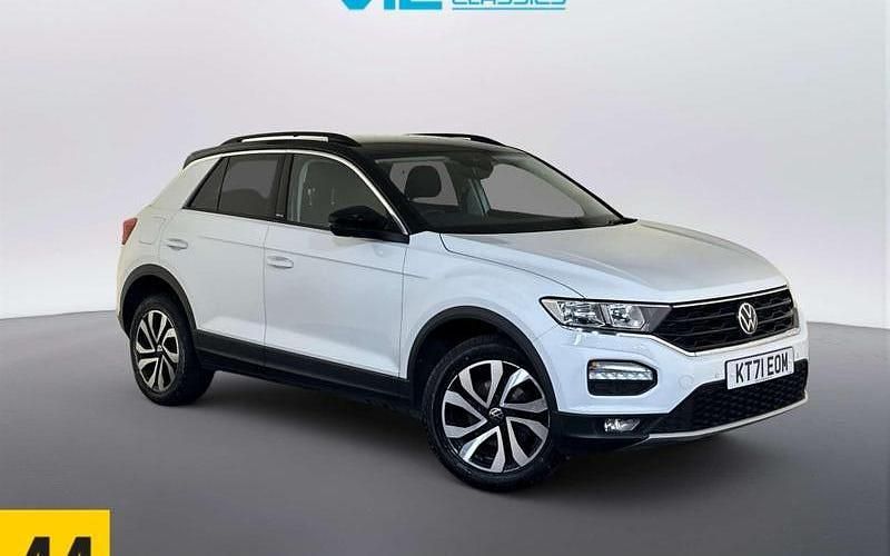 Usado VW T-Roc Active 116 HP (85 kW) 2021 Branco SUV